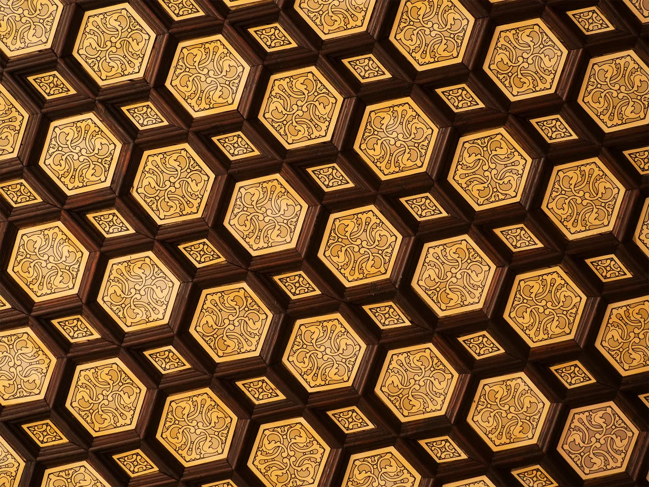 The intricate ceilings of the Royal Alcázar (2 of 4)