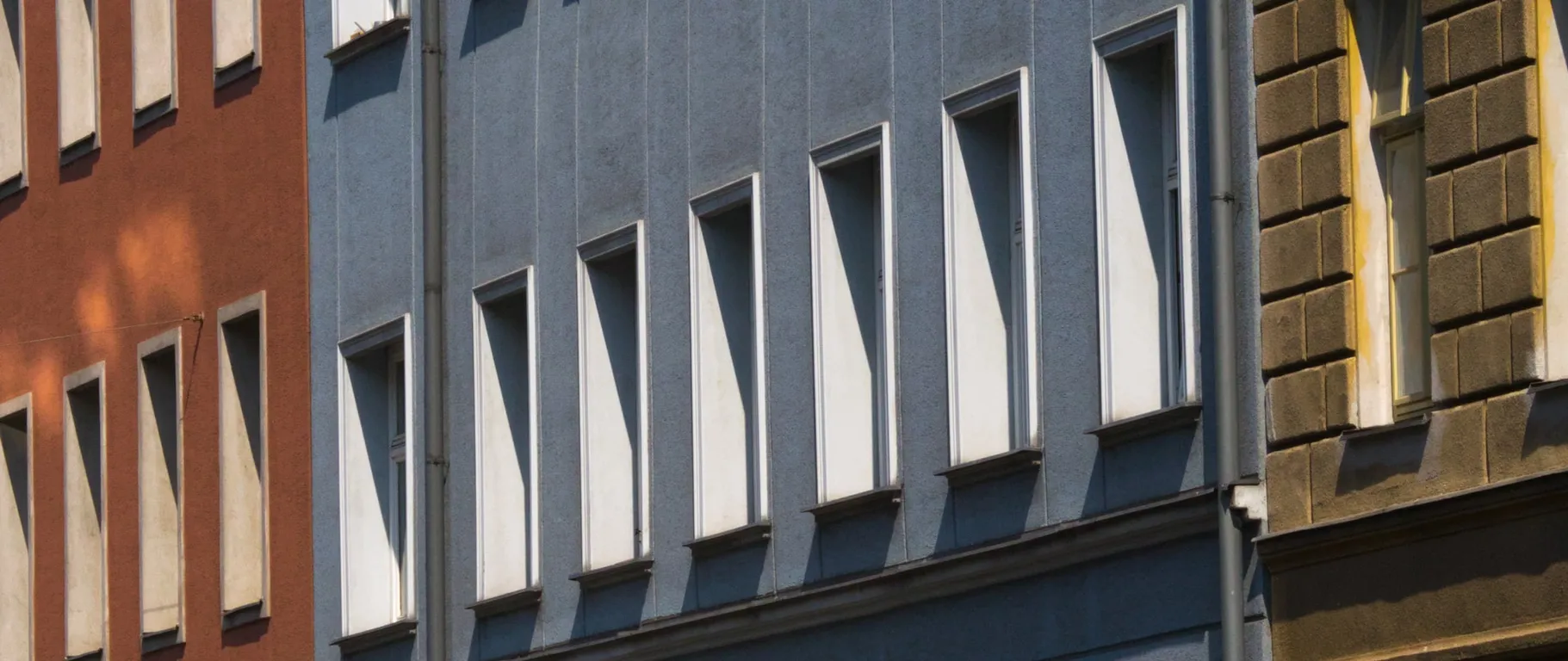 An exploration of public housing facades (4 of 10)