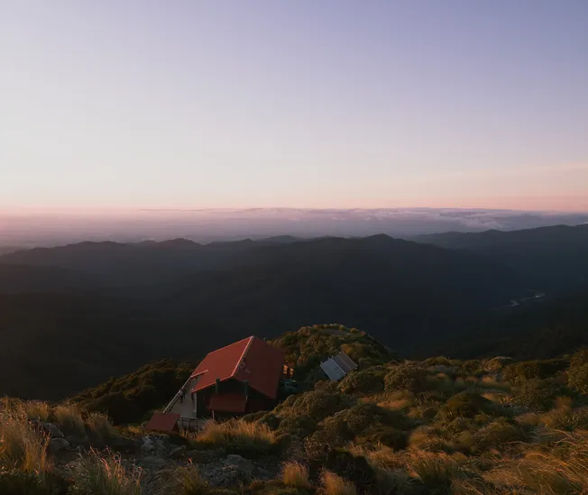 Dawn at Powell Hut on the Holdsworth Jumbo Track