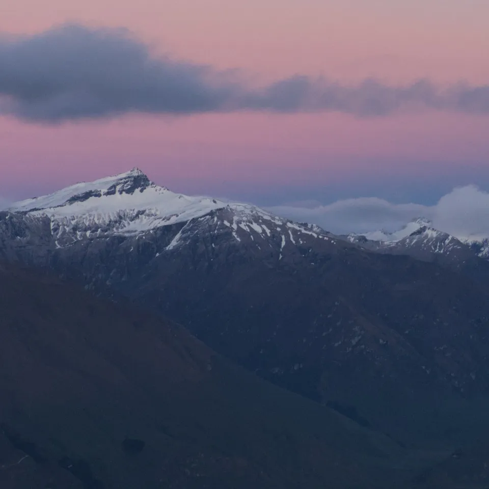 Sunrise from the summit of Roy's Peak (panel 5 of 10)