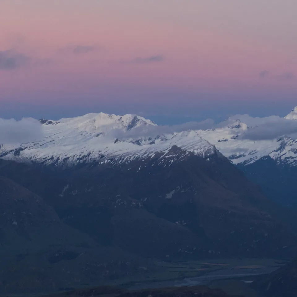 Sunrise from the summit of Roy's Peak (panel 6 of 10)
