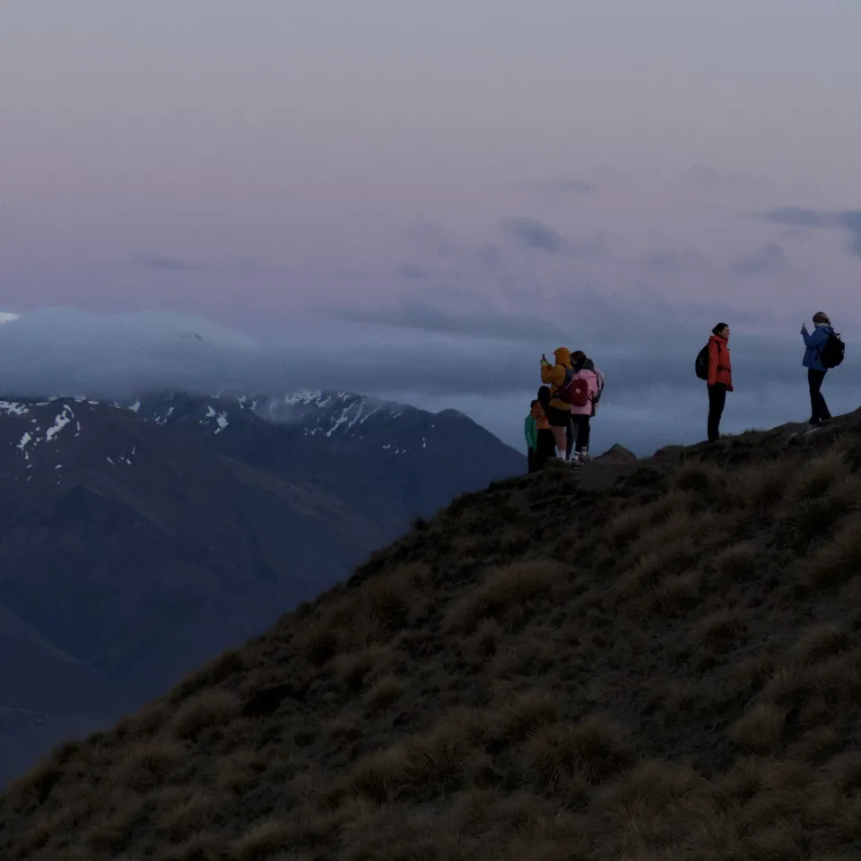 Sunrise from the summit of Roy's Peak (panel 9 of 10)